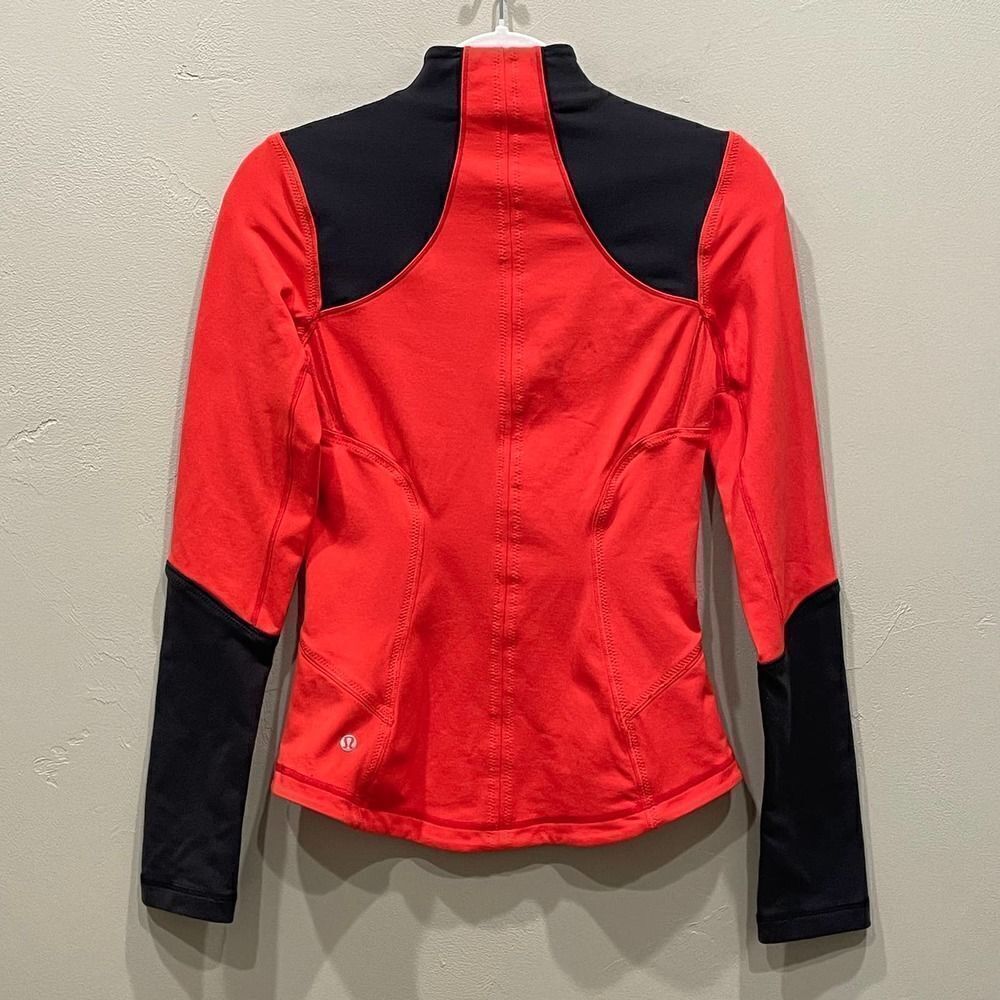 Lululemon Forme Jacket *Brushed - Size: 4 - Picture 5 of 16